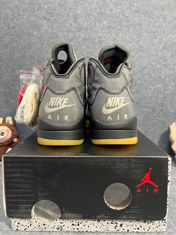 Jordan 5 Retro Off-White Muslin