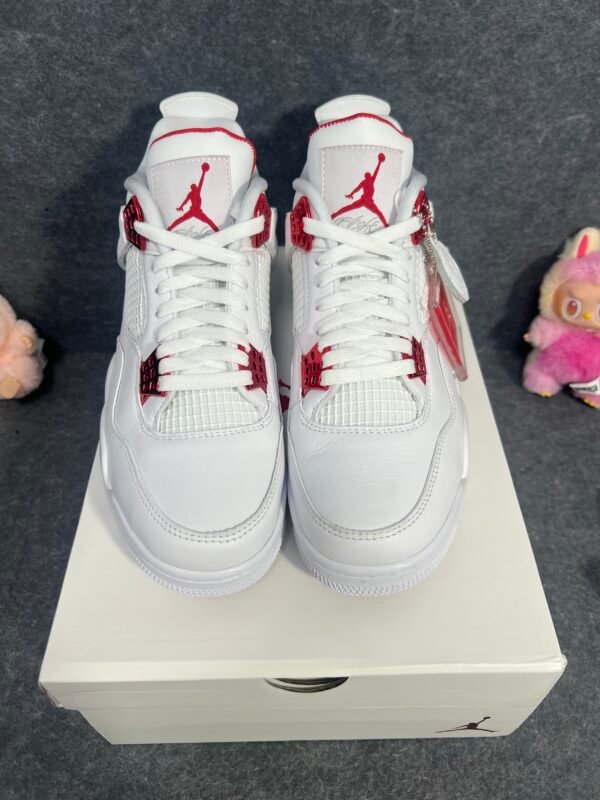 Jordan 4 Retro Metallic Red