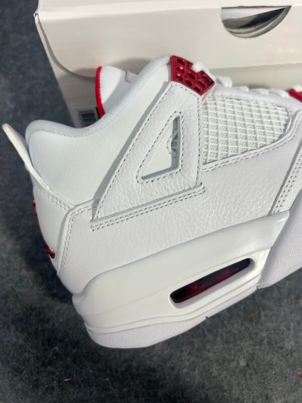 Jordan 4 Retro Metallic Red