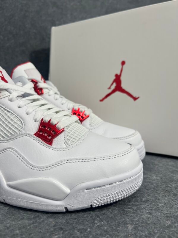 Jordan 4 Retro Metallic Red