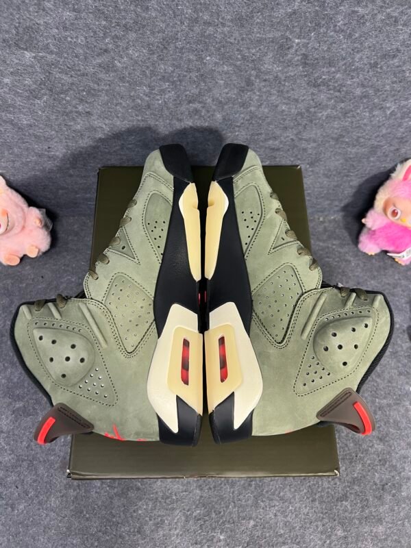 Jordan 6 Retro Travis Scott