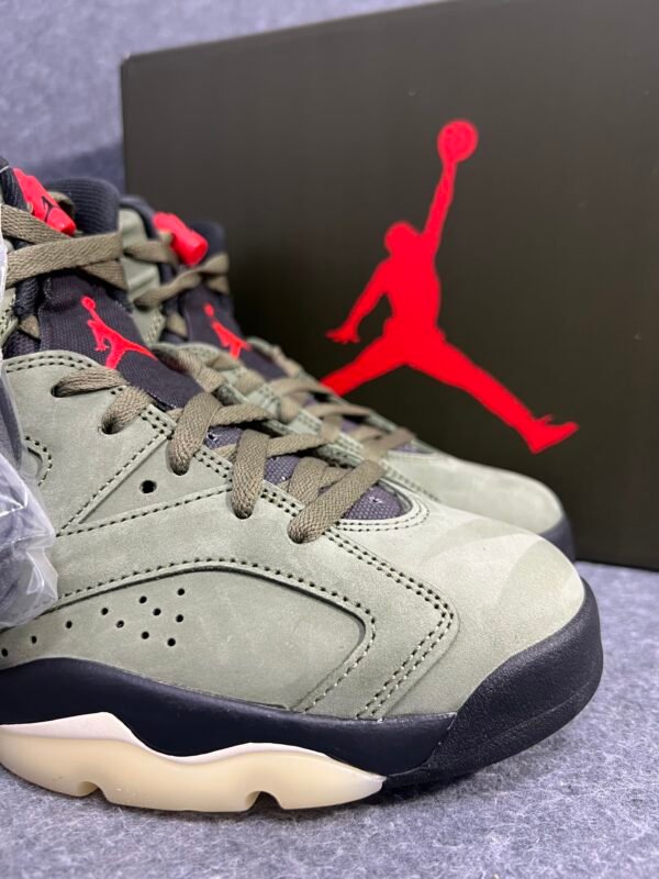 Jordan 6 Retro Travis Scott