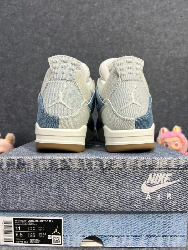 Air Jordan 4