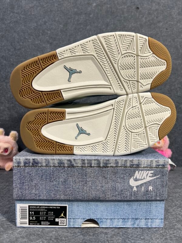 Air Jordan 4