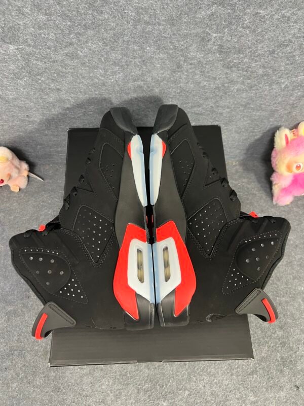 Jordan 6 Retro Black Infrared (2019)