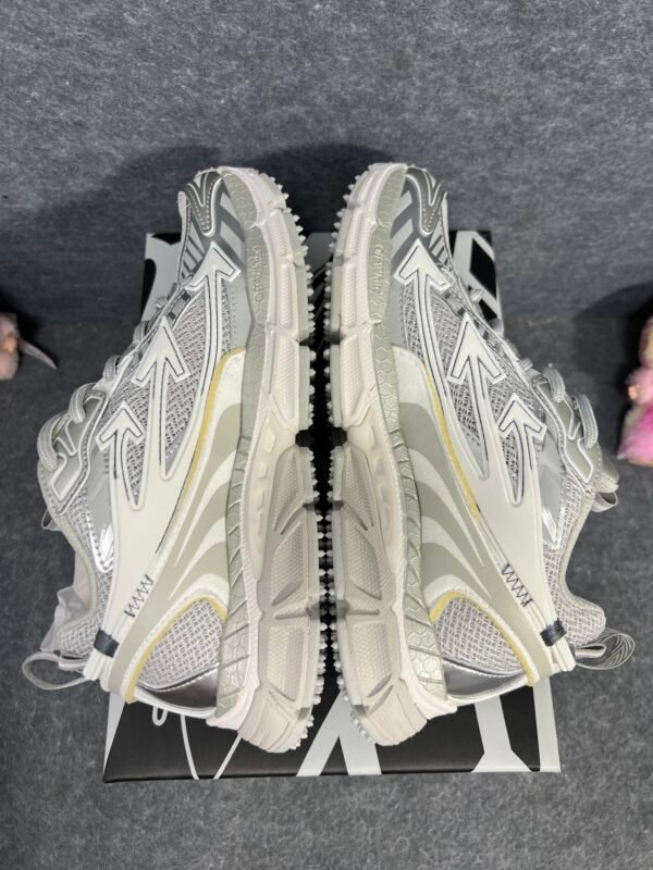 OFF-WHITE Be Right Back Gray Silver