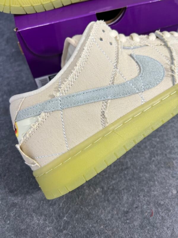 Nike SB Dunk Low Mummy
