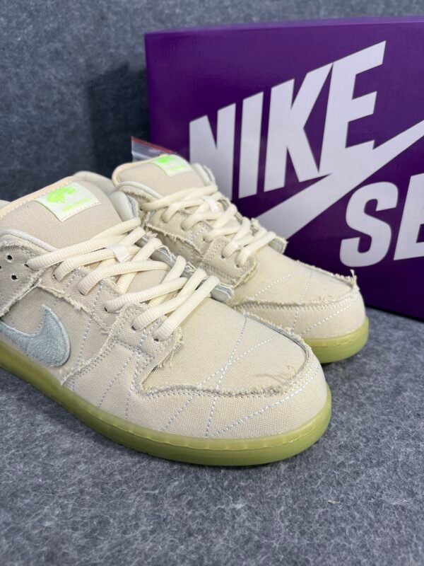 Nike SB Dunk Low Mummy