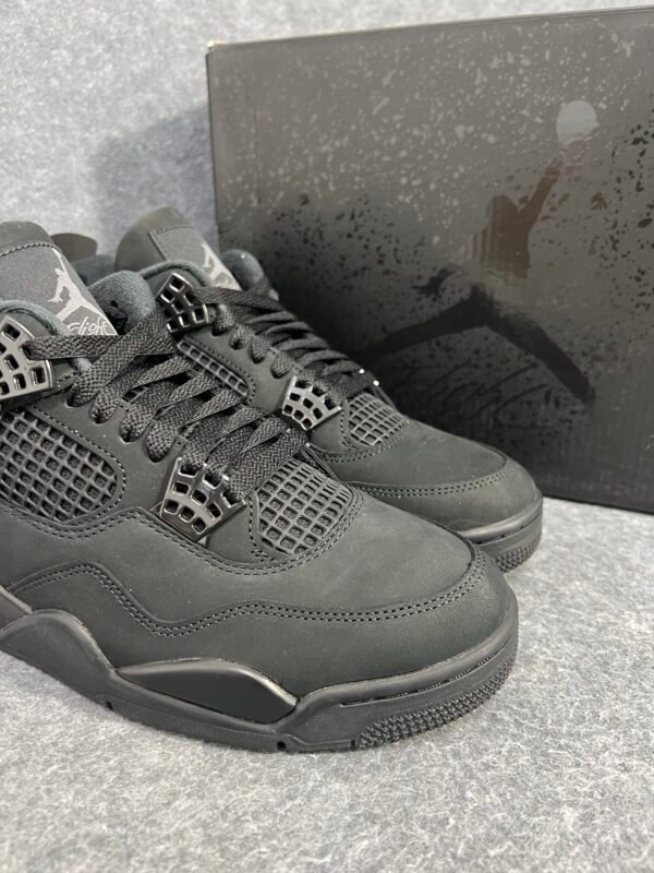 Jordan 4 Retro Black Cat (2025)