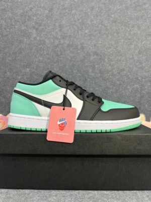 Jordan 1 Low Green Glow