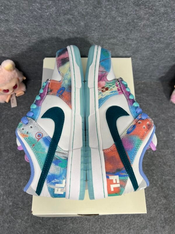 Nike SB Dunk Low Futura Laboratories Bleached Aqua