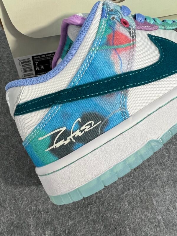 Nike SB Dunk Low Futura Laboratories Bleached Aqua