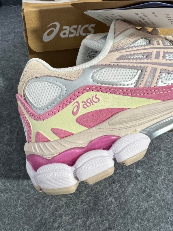 ASICS Gel-NYC Cream Mineral Beige Pink
