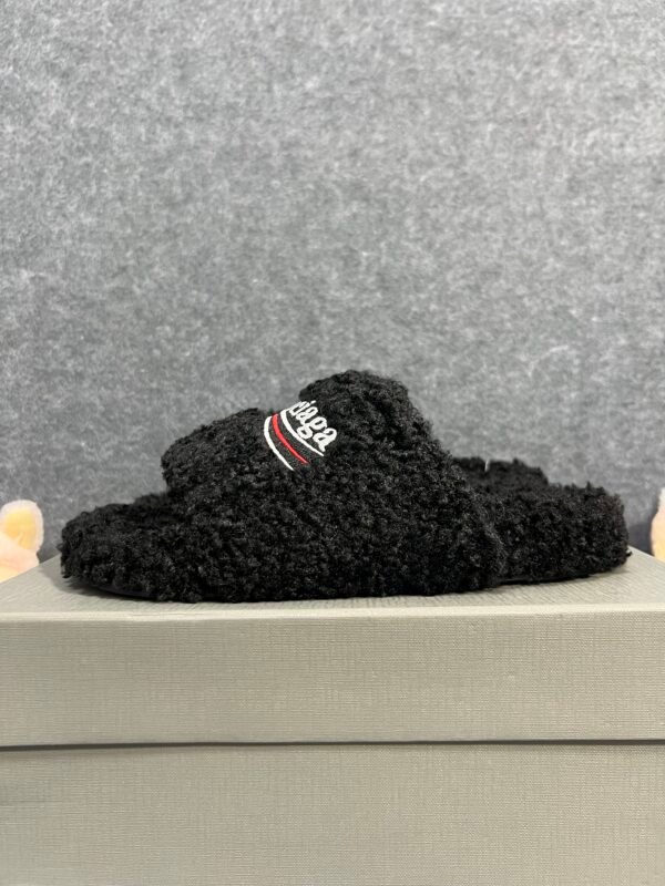 Balenciaga Furry Slide Black White