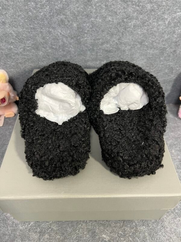 Balenciaga Furry Slide Black White
