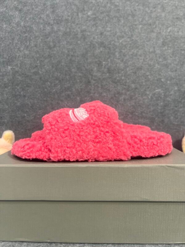 Balenciaga Furry Slide Pink