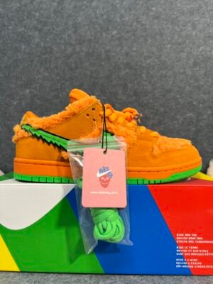 Nike SB Dunk Low Grateful Dead Bears Orange