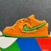 Nike SB Dunk Low Grateful Dead Bears Orange