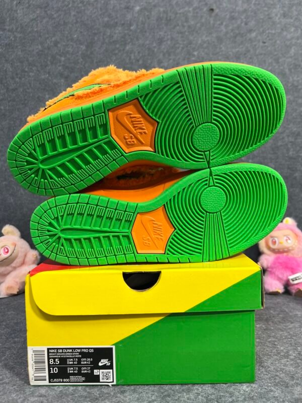 Nike SB Dunk Low Grateful Dead Bears Orange