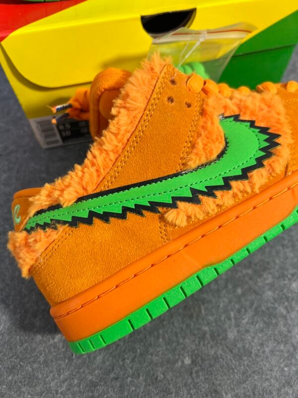 Nike SB Dunk Low Grateful Dead Bears Orange