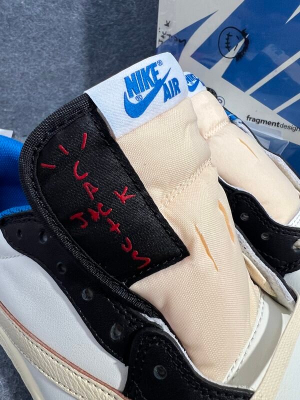 Jordan 1 Retro Low OG SP Fragment x Travis Scott