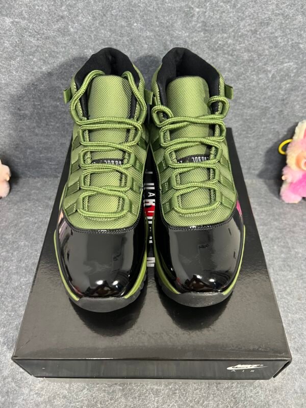 Jordan 11 Retro Green And Black