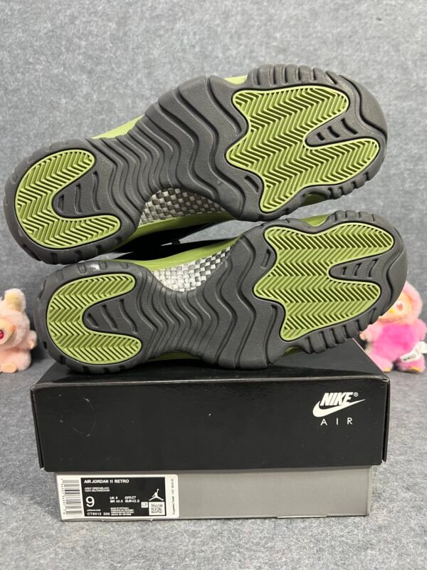 Jordan 11 Retro Green And Black