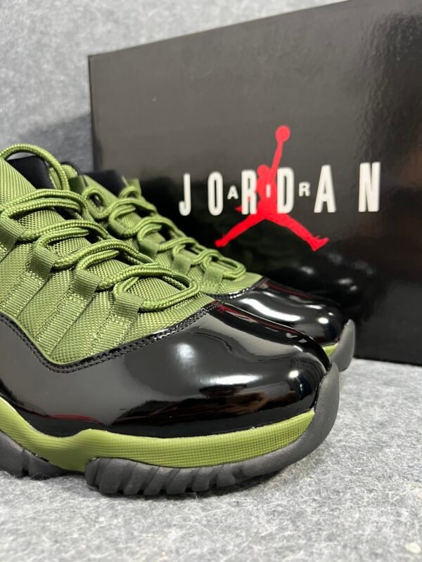 Jordan 11 Retro Green And Black