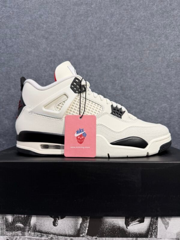 Jordan 4 Retro OG Flight Club