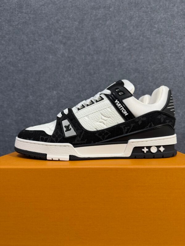 Louis Vuitton LV Trainer White Black