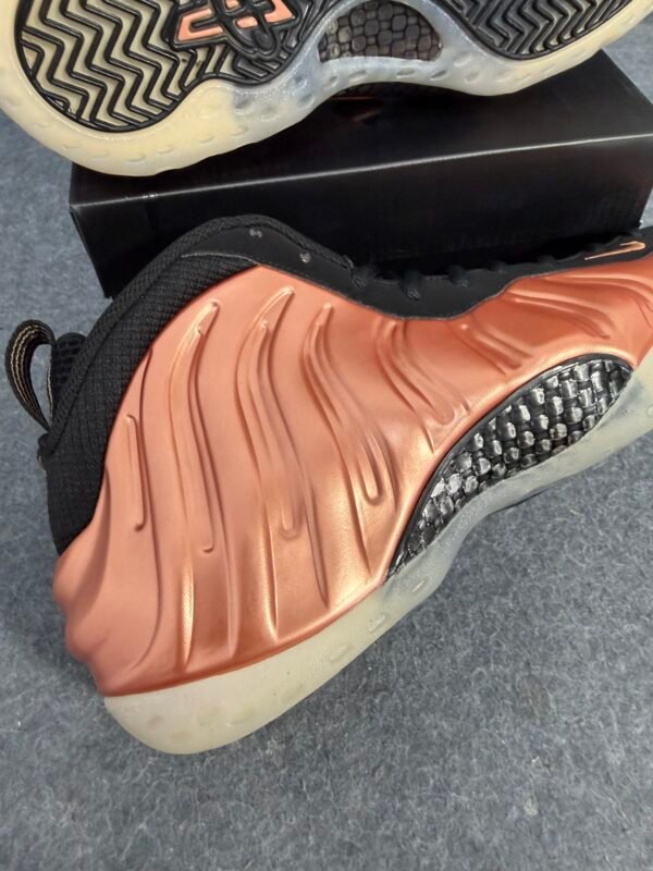Nike Air Foamposite One brass