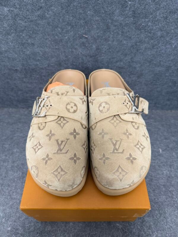 LOUIS VUITTON Easy