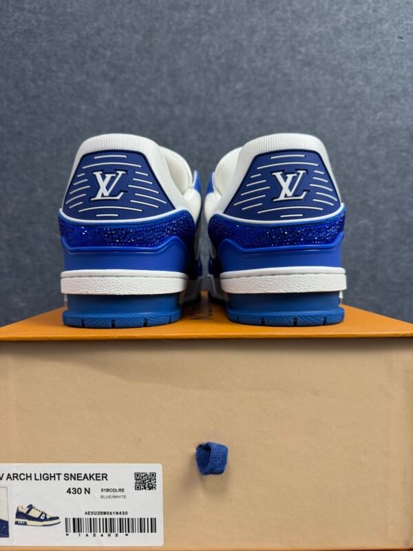 LOUIS VUITTON Trainer Blue diamond