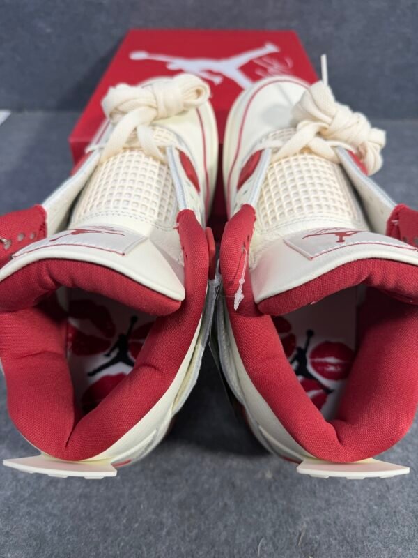 Jordan 4 Retro Valentine’s Day