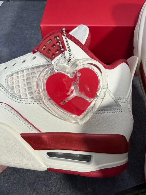 Jordan 4 Retro Valentine’s Day