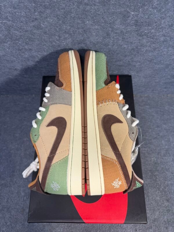 Jordan 1 Retro Low OG Zion Williamson Voodoo