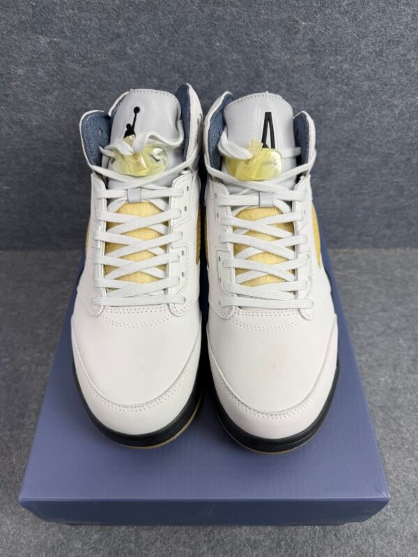 Jordan 5 Retro A Ma Maniére Dawn