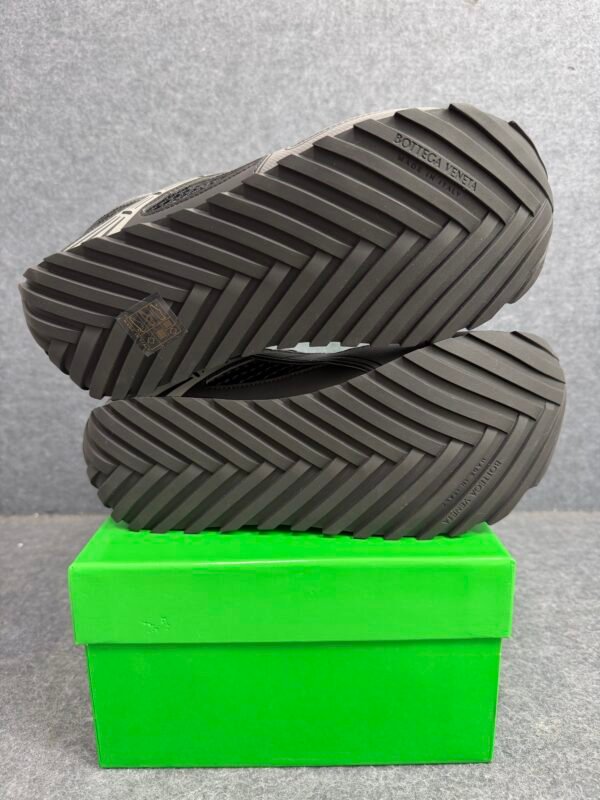 Bottega Veneta Orbit Black