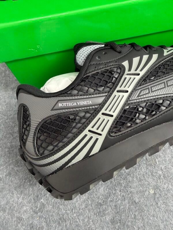 Bottega Veneta Orbit Black