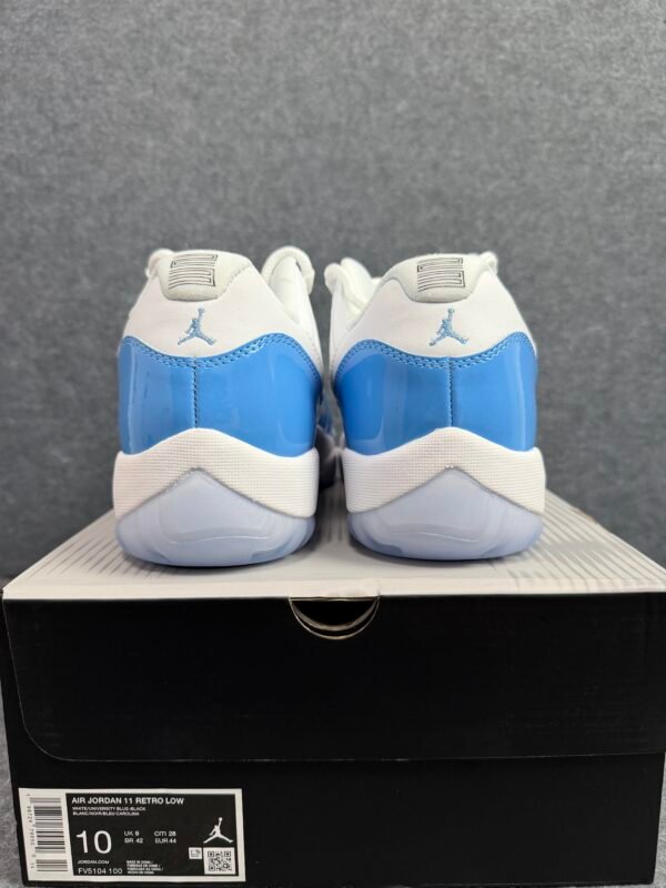 Jordan 11 Retro Low University Blue