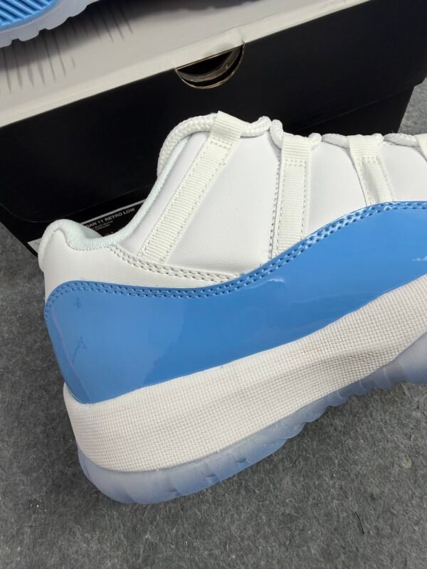 Jordan 11 Retro Low University Blue