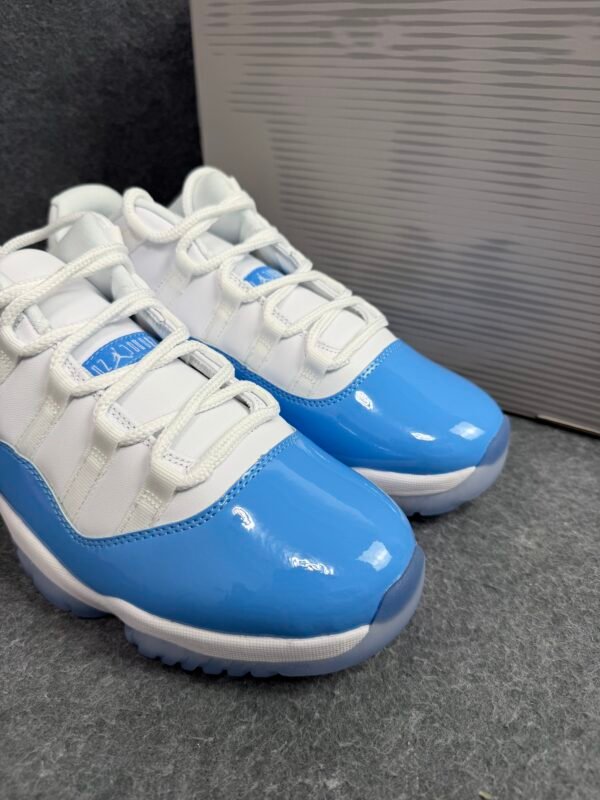 Jordan 11 Retro Low University Blue