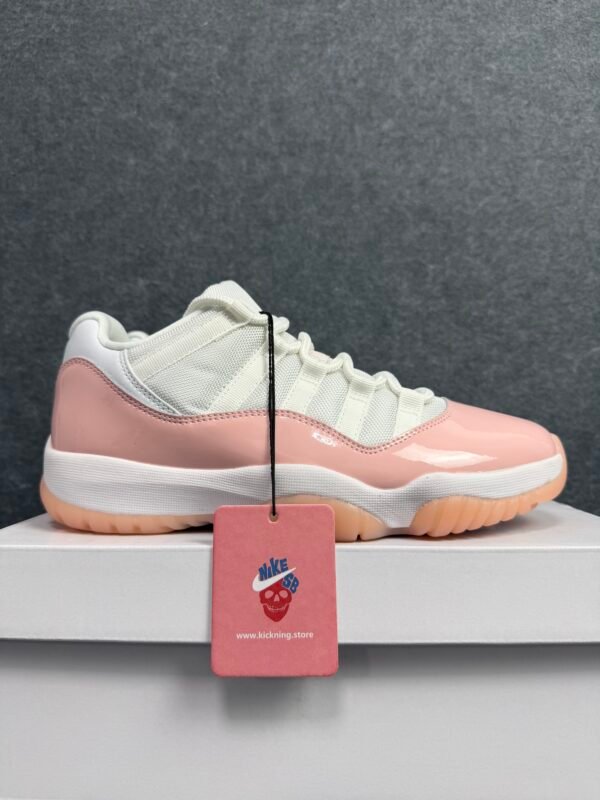 Air Jordan 11 Retro Low ‘Legend Pink’