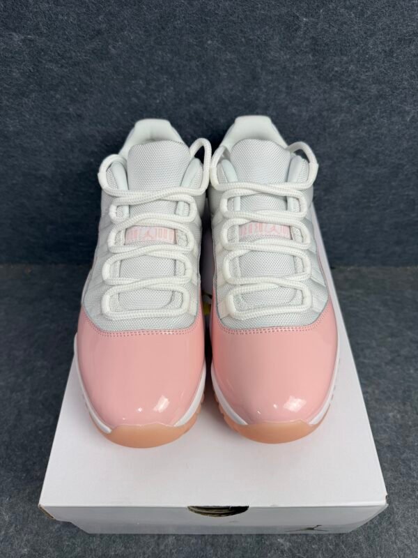 Air Jordan 11 Retro Low ‘Legend Pink’