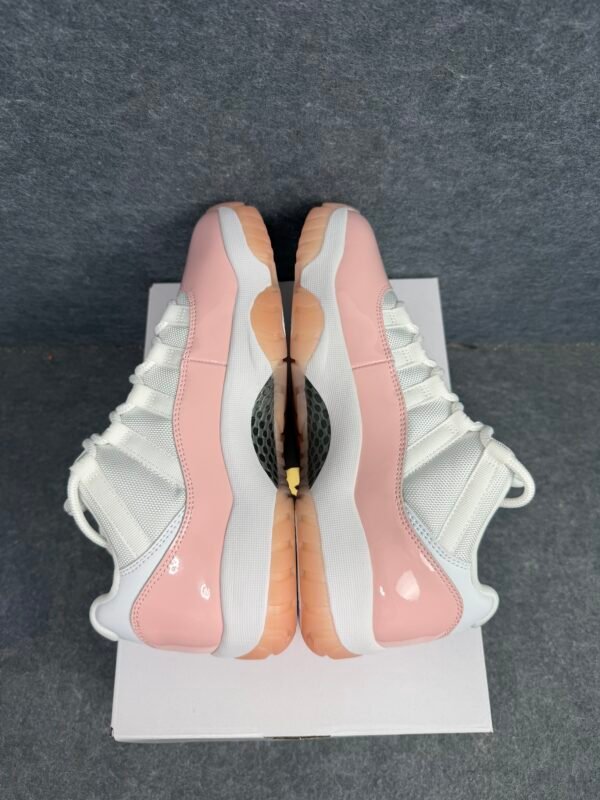 Air Jordan 11 Retro Low ‘Legend Pink’
