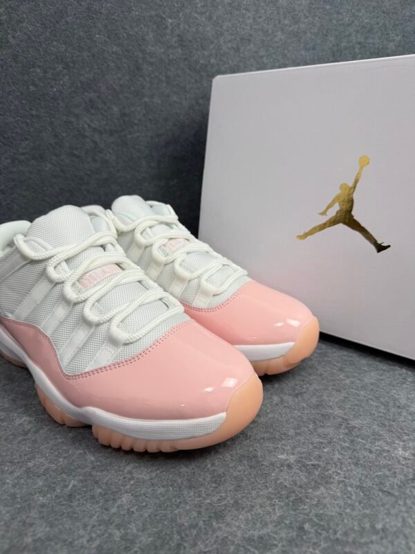 Air Jordan 11 Retro Low ‘Legend Pink’