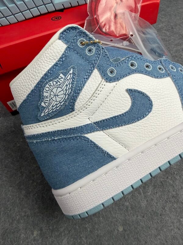 Air Jordan 1 Retro High OG ‘Denim’
