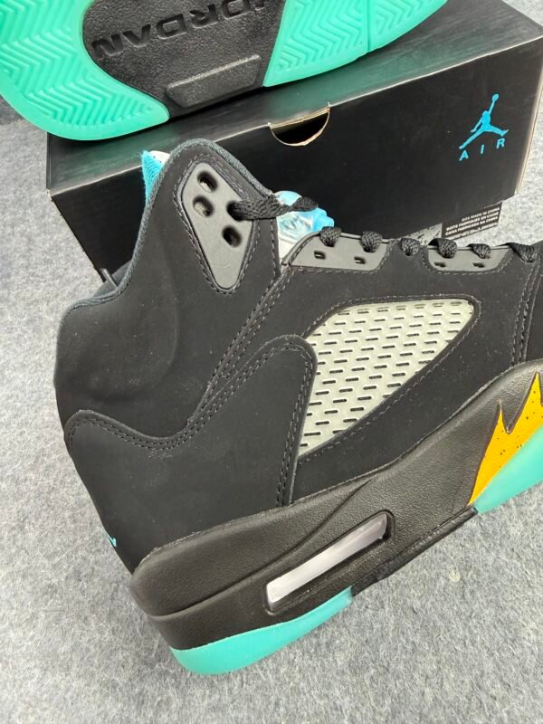 Air jordan 5"Aqua"