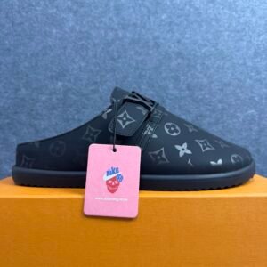 LOUIS VUITTON Easy