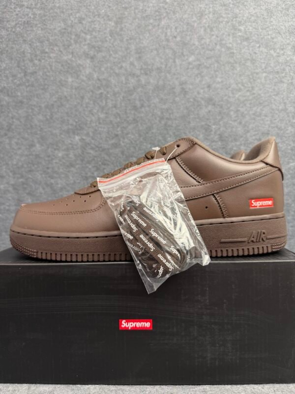 Supreme x Nike Air Force 1 "Baroque Brown"